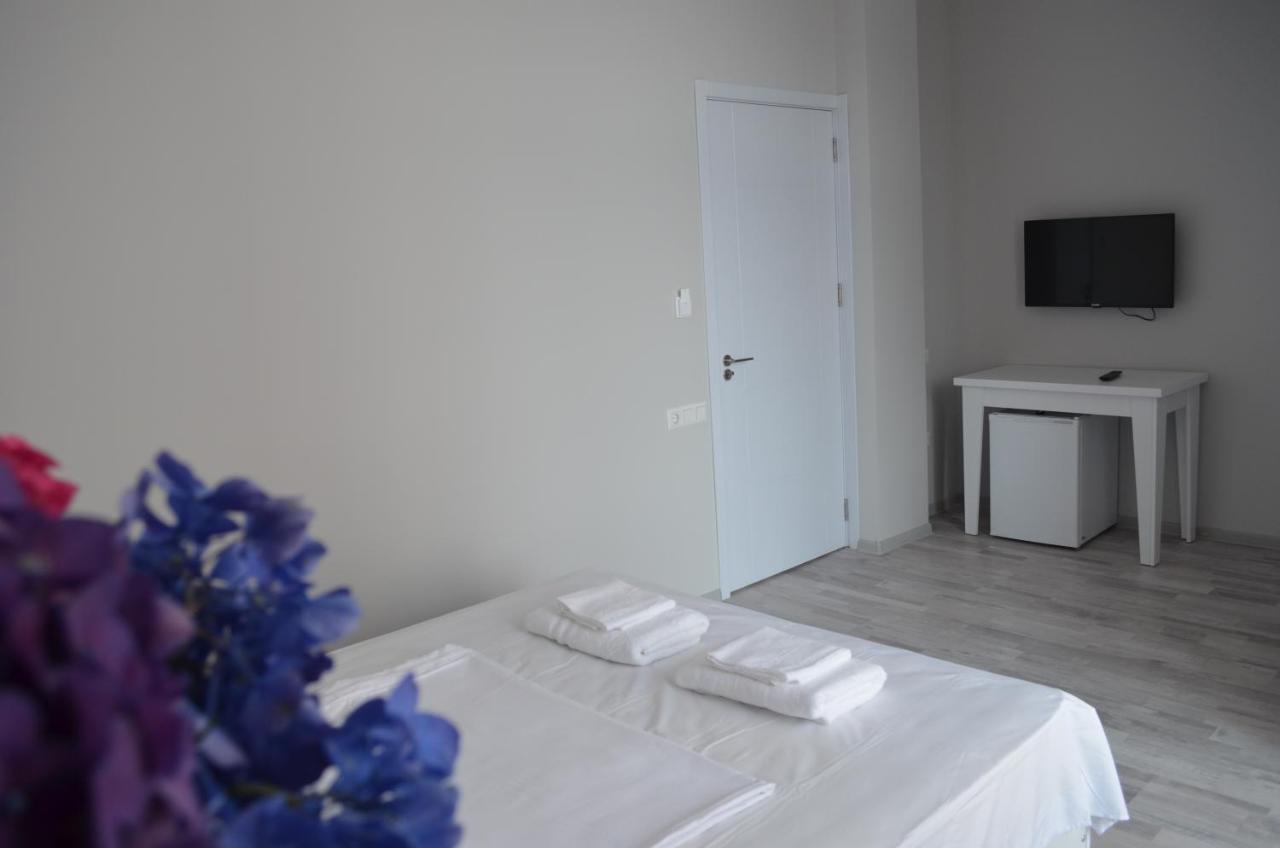 Guest House Madonna Kobuleti Kültér fotó