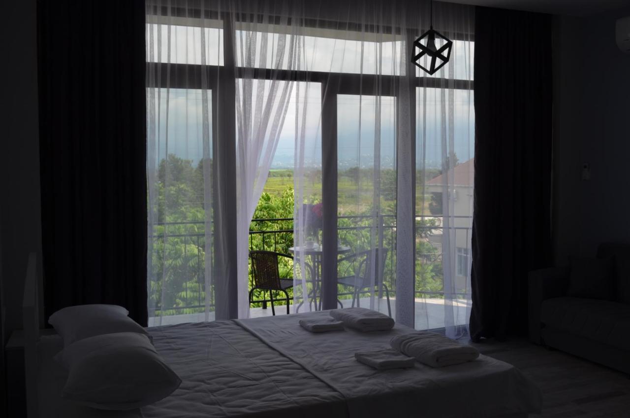 Guest House Madonna Kobuleti Kültér fotó