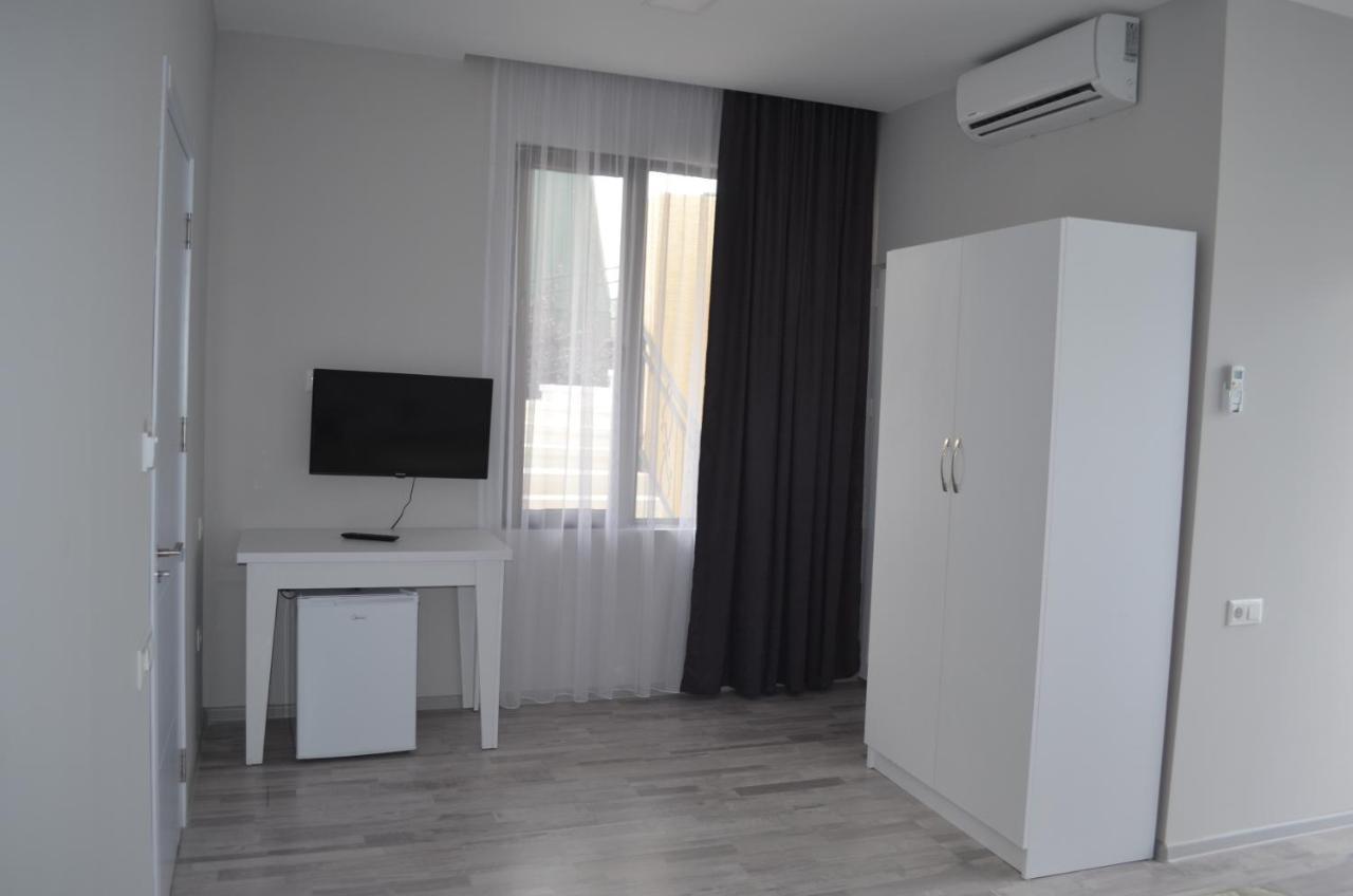 Guest House Madonna Kobuleti Kültér fotó