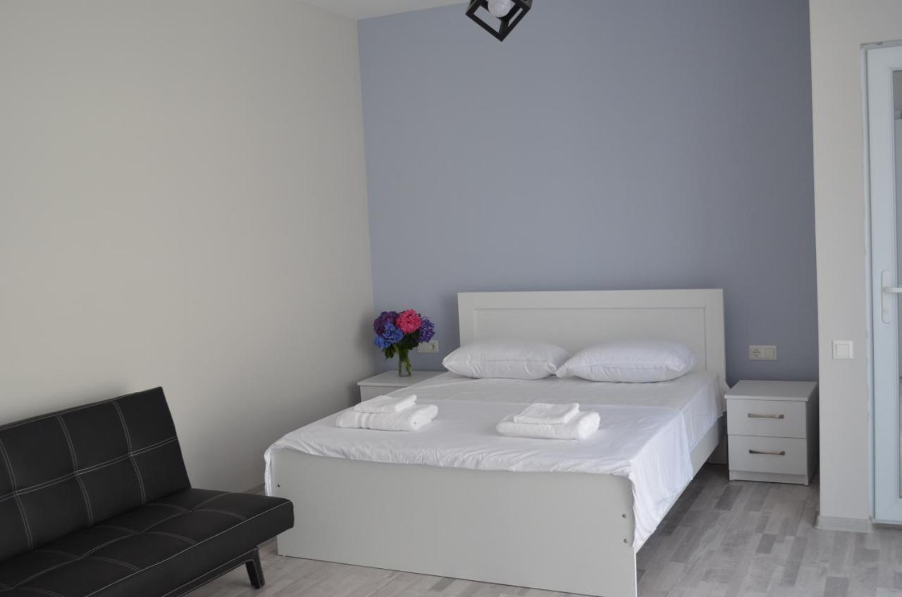 Guest House Madonna Kobuleti Kültér fotó