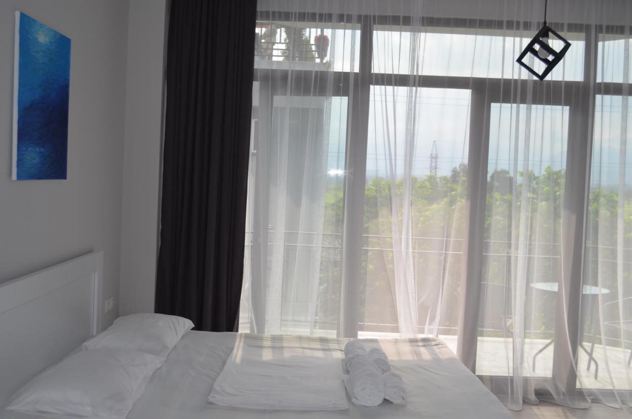 Guest House Madonna Kobuleti Kültér fotó