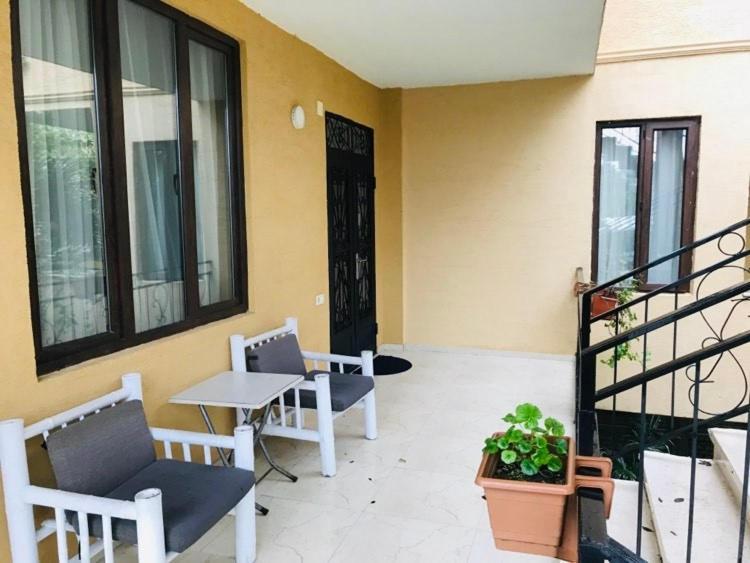 Guest House Madonna Kobuleti Kültér fotó