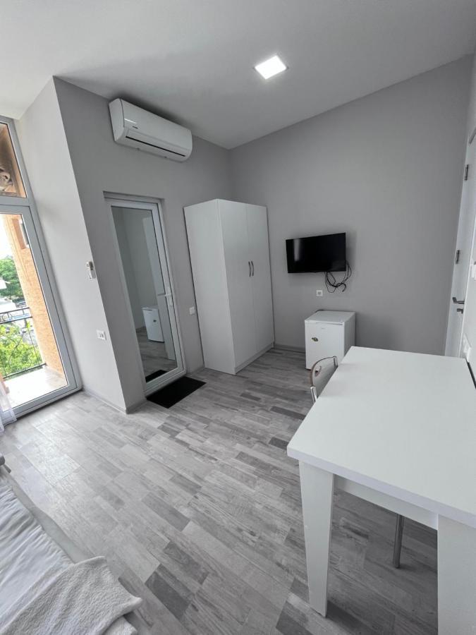 Guest House Madonna Kobuleti Kültér fotó