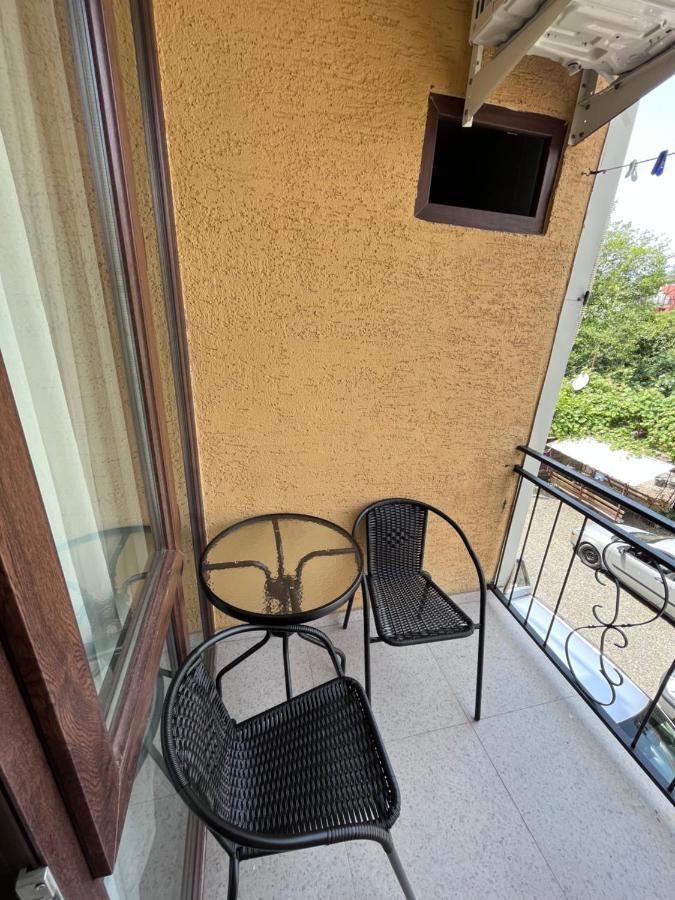 Guest House Madonna Kobuleti Kültér fotó