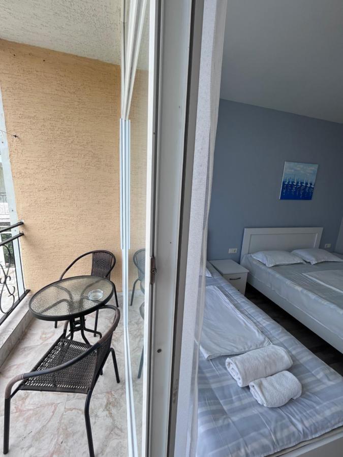 Guest House Madonna Kobuleti Kültér fotó
