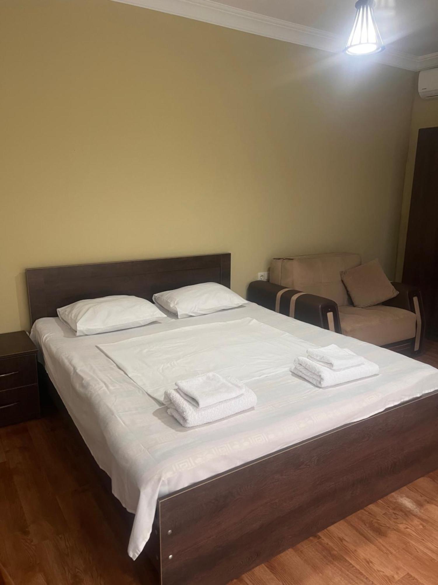 Guest House Madonna Kobuleti Kültér fotó